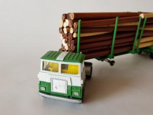 MatchBox Super Kings K-17 SCAMMELL Timber Transport